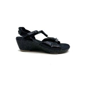 Camper | Black Patent Leather Wedge Ankle T-Strap Sandals Size 36‎